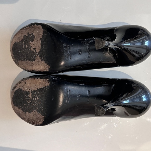 Miu Miu Black Patent Leather Stiletto Heels - Size 35 - Picture 5 of 6